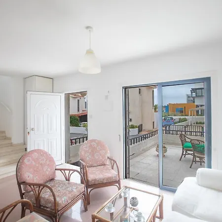 Peaceful Cozy Great Location Vakantiehuis