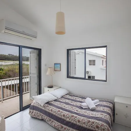 Peaceful Cozy Great Location