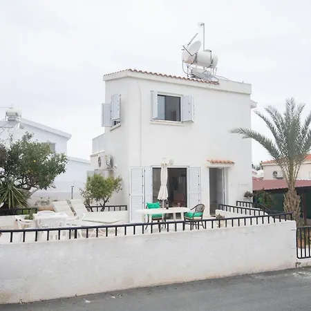 Peaceful Cozy Great Location