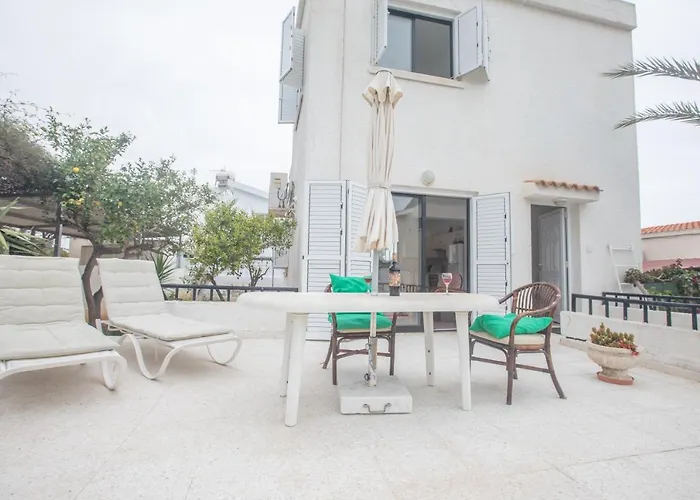 Peaceful Cozy Great Location