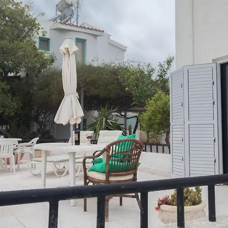 בית נופש Peaceful Cozy Great Location פרוטאראס